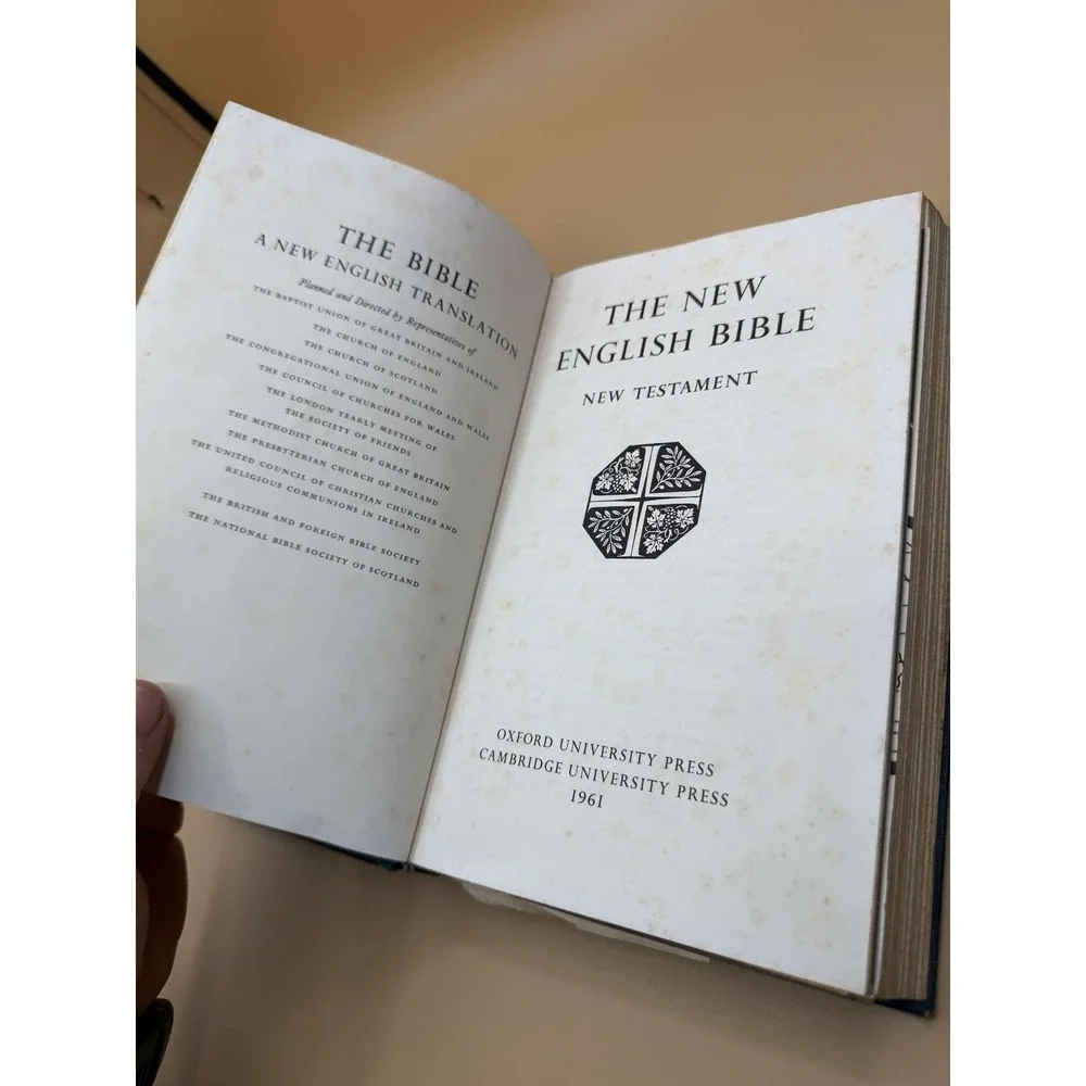 1961 The New English Bible New Testament Oxford Cambridge Blue Cloth Vintage